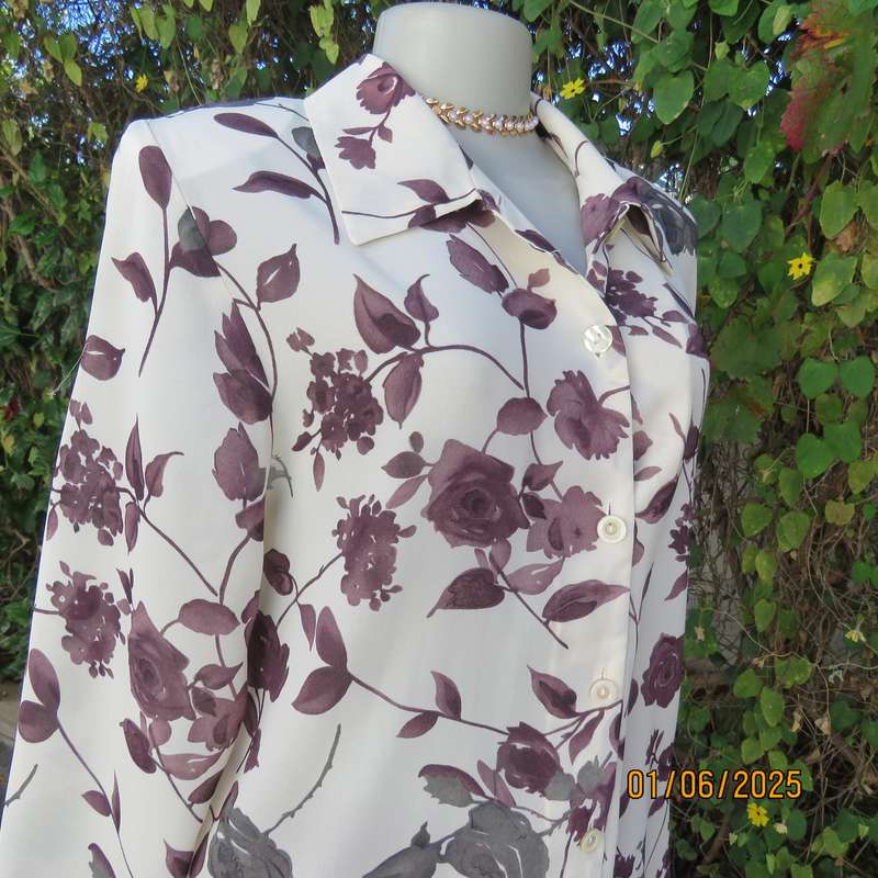BY DESIGN rich cream long sleeves top  with burgundy-grey roses. Size 38-40