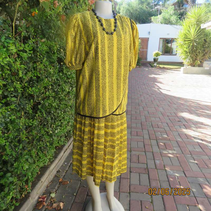 CHARLOTTE vintage size 38 honey yellow dress with black stripe patterns. 2 pieces.