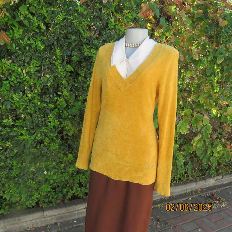 OBR honey yellow warm nylon yarn knitted long sleeve V neck pullover sweater size 42