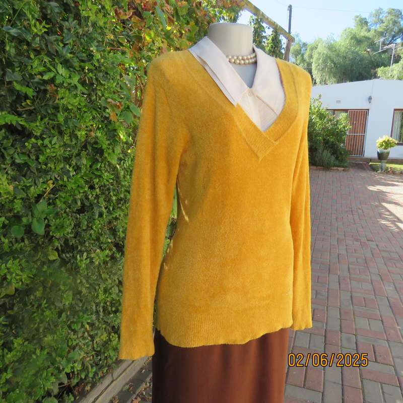 OBR honey yellow warm nylon yarn knitted long sleeve V neck pullover sweater size 42