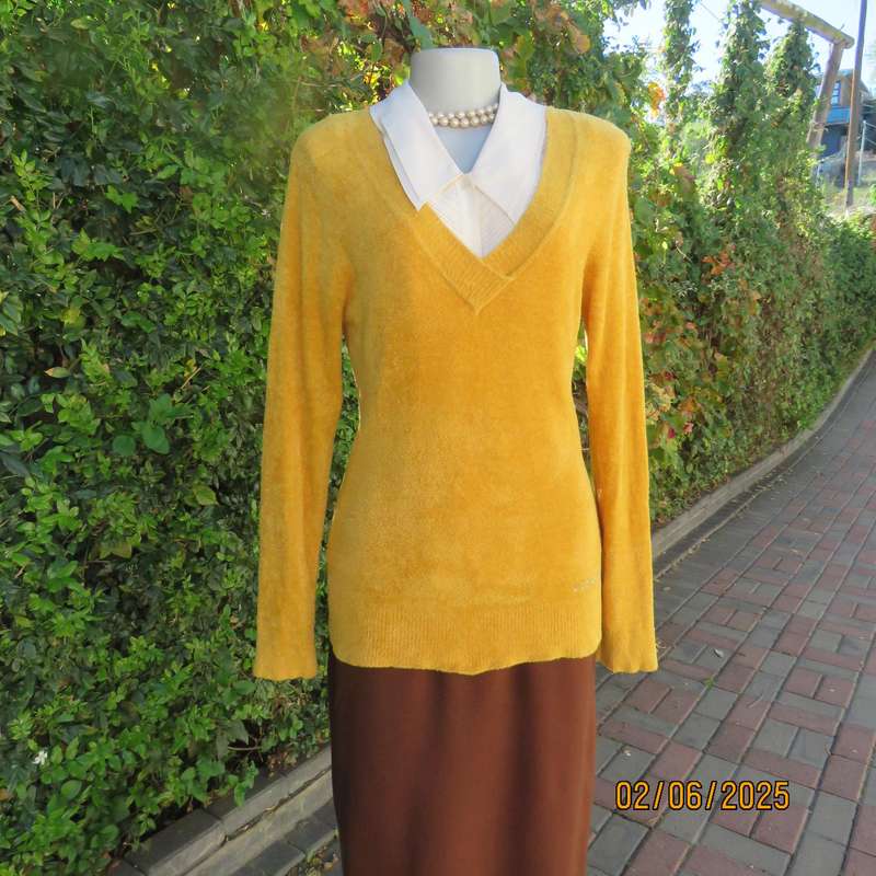 OBR honey yellow warm nylon yarn knitted long sleeve V neck pullover sweater size 42