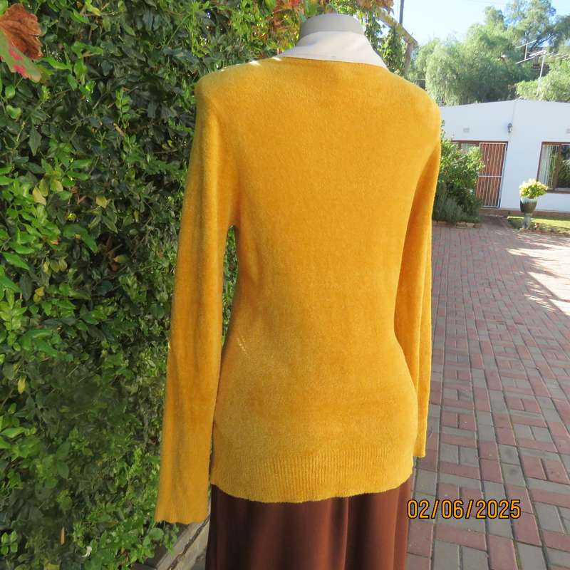 OBR honey yellow warm nylon yarn knitted long sleeve V neck pullover sweater size 42