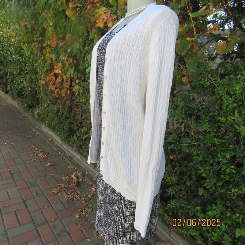 PRINGLE of Scotland 100% cotton cable knit long sleeve button down size 42 cardigan