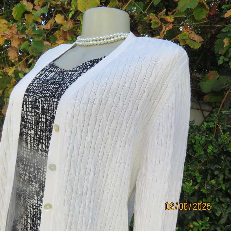 PRINGLE of Scotland 100% cotton cable knit long sleeve button down size 42 cardigan