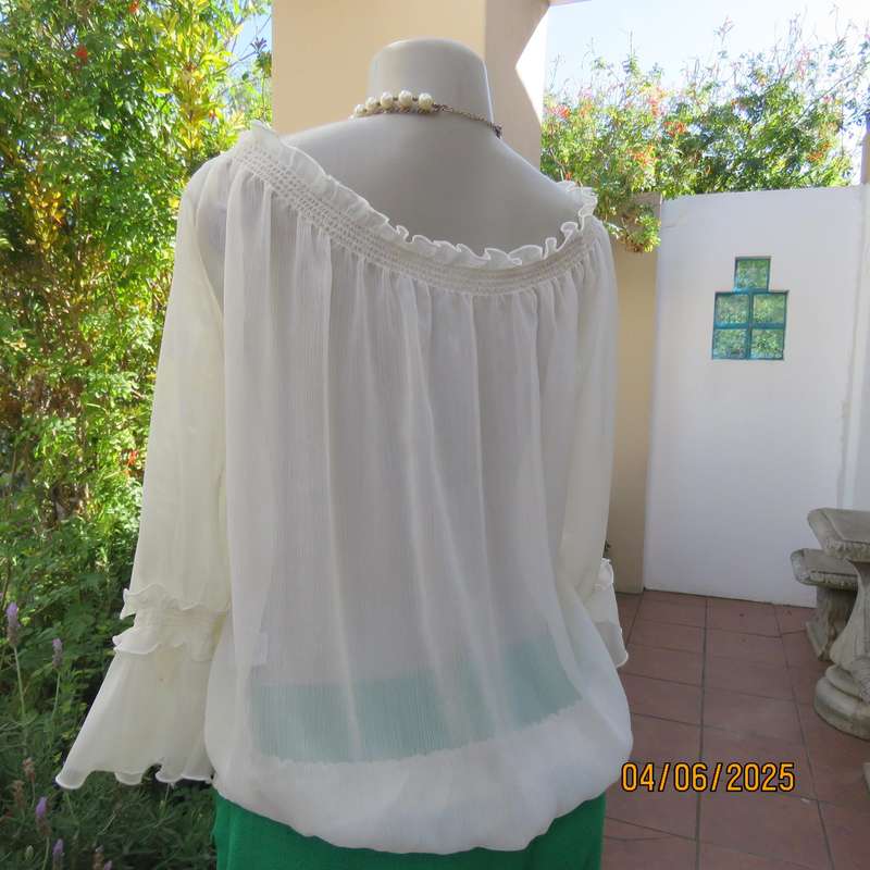 KELSO light cream crinkled polyester blouson style top. Wide elasticated neckline Size 40