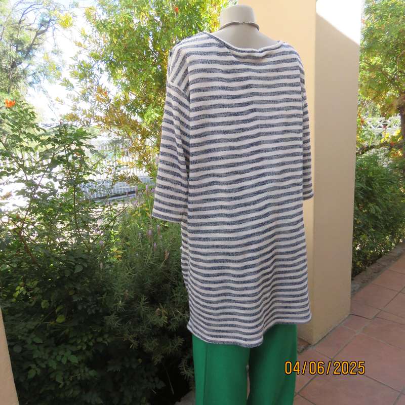 Extra long navy-white horizontal striped polyester-acrylic stretch knit top. Size 46 to 48