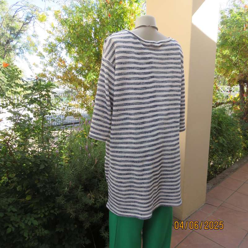 Extra long navy-white horizontal striped polyester-acrylic stretch knit top. Size 46 to 48