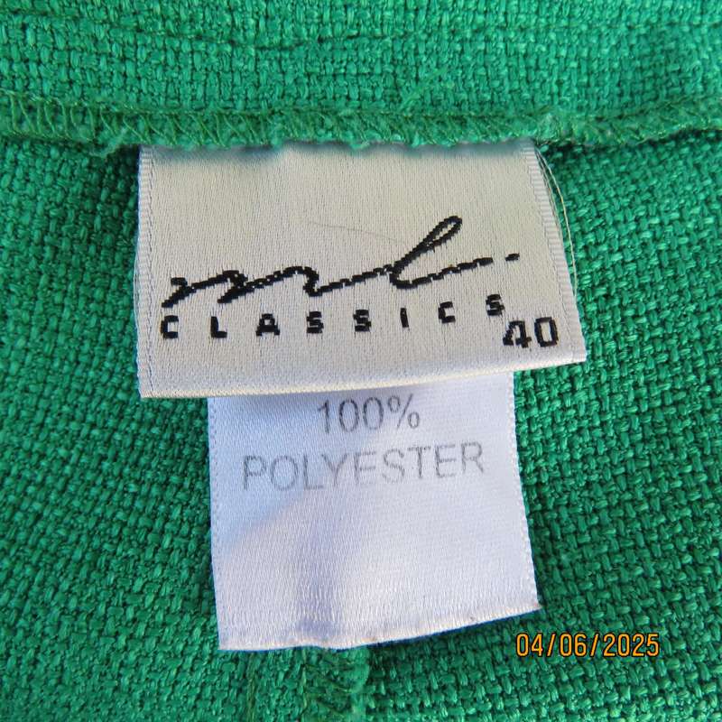 ML Classics parakeet green straight leg pants in polyester with linen look. Size 40