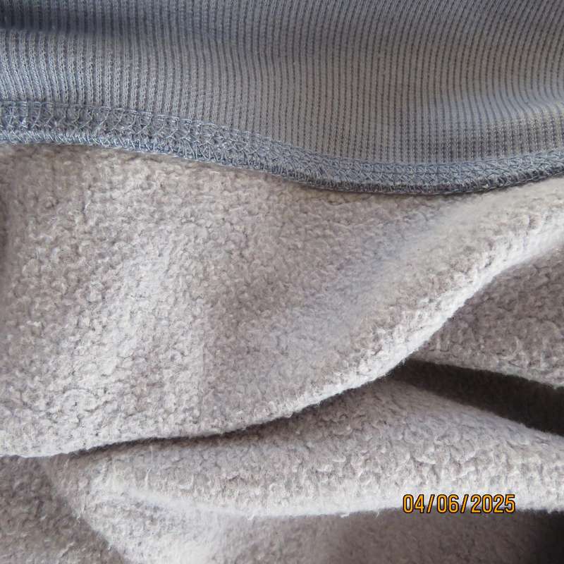 Steel blue men's warm pullover long sleeve top with fleeze inner. Size L to XL. Chest 120cm