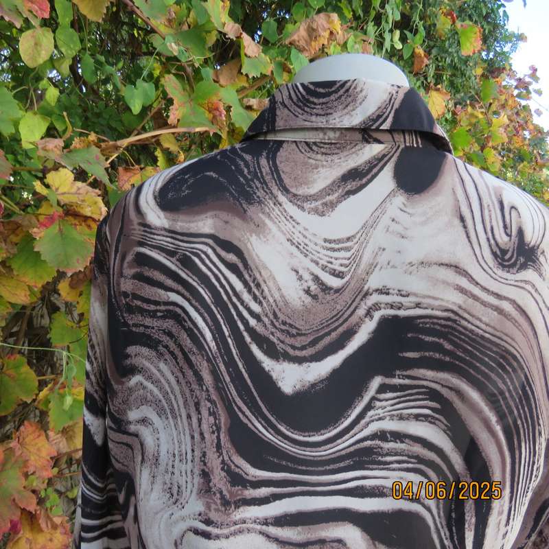 WOOLWORTHS marble patterned long sleeve top in black-beige and browns. Size 36