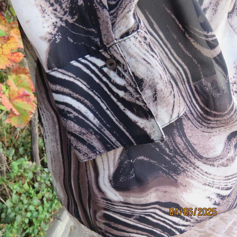 WOOLWORTHS marble patterned long sleeve top in black-beige and browns. Size 36