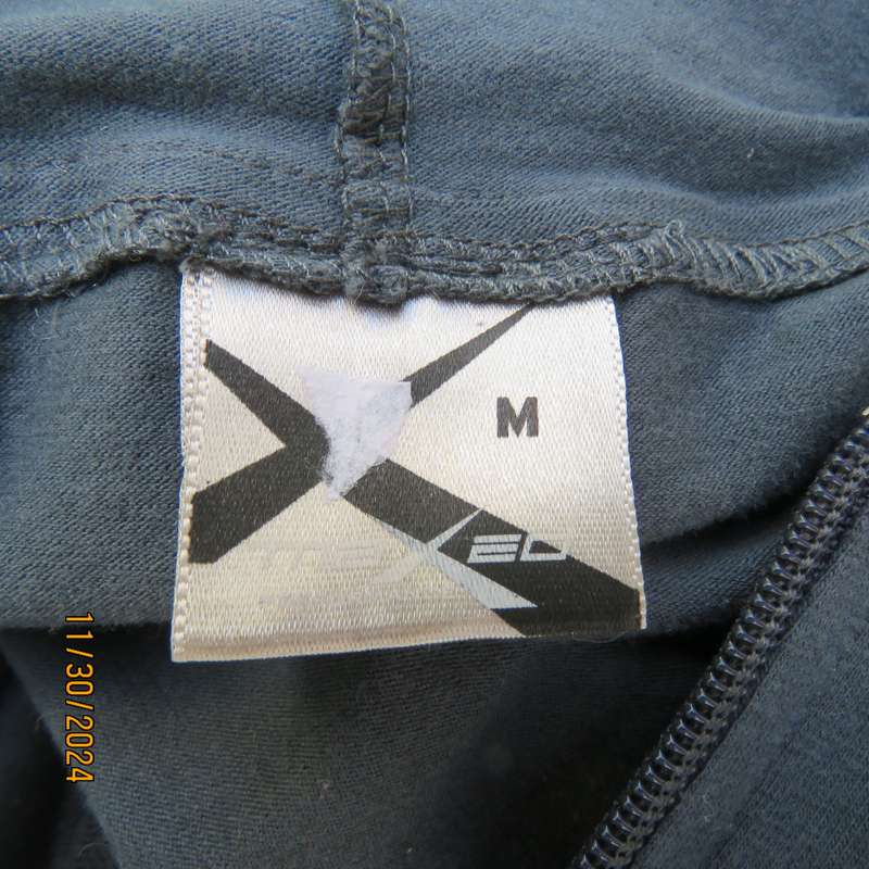 Attractive MAXED hooded dark grey-yellow stripe-white breathing fabric top. Size 34.Zip-up front.