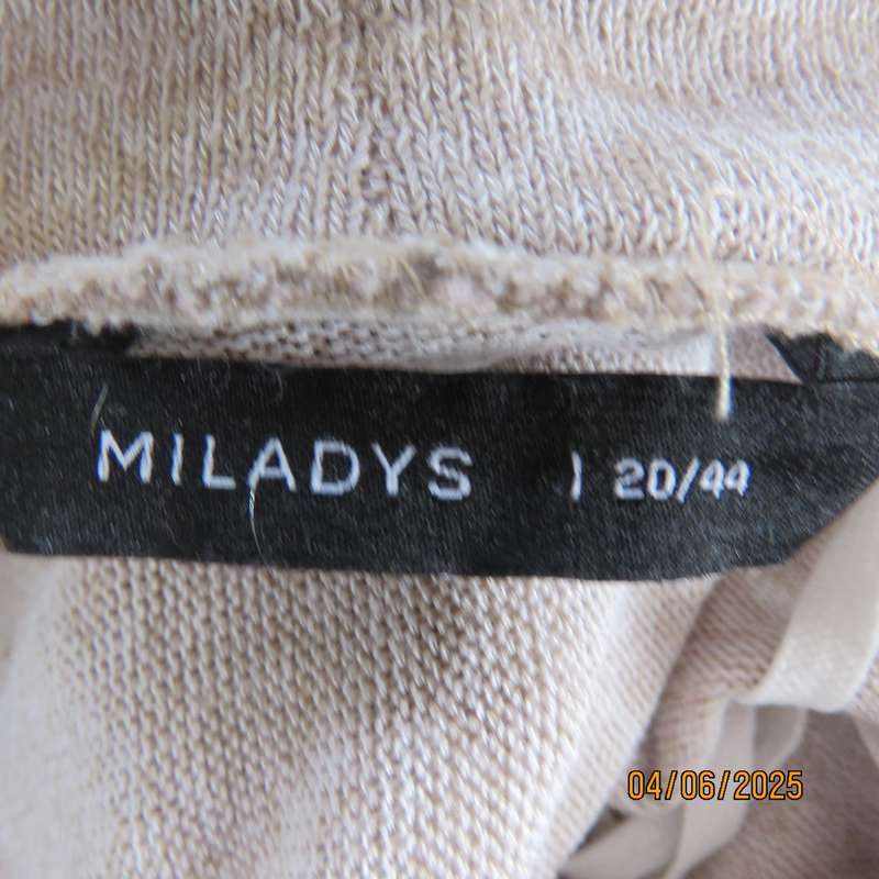 MILADYS cream-white mottled long sleeve open cardigan. Lace decor at back. Size 44 +