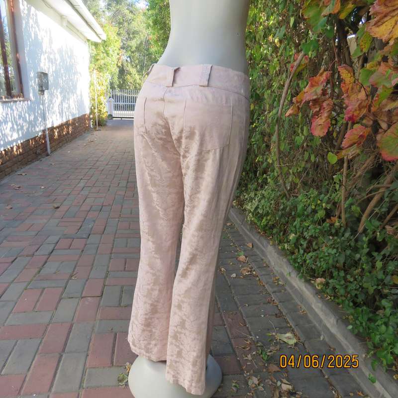 ANCIENT SPIRIT embossed wheat colour stretch polycotton bootcut pants. Size 36