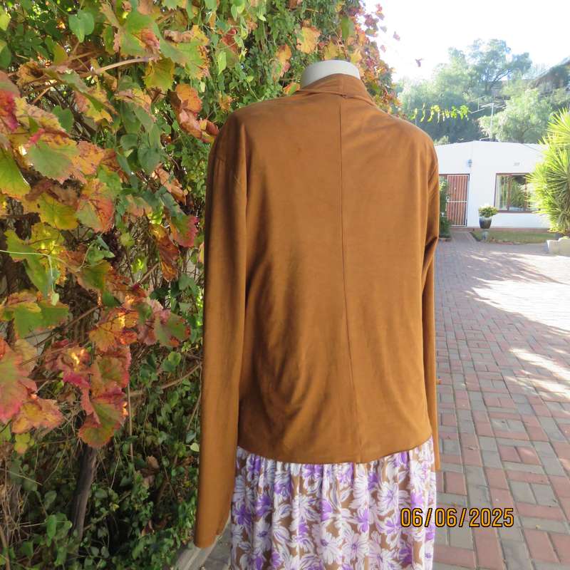 AUDACITY golden brown suede look open waterfall style soft stretch polyester jacket size 40