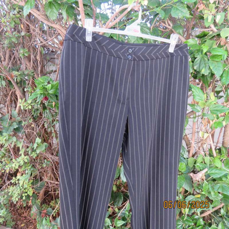 MILADYS black-white pinstripe straight legged polyester-viscose stretch pants. Size 42