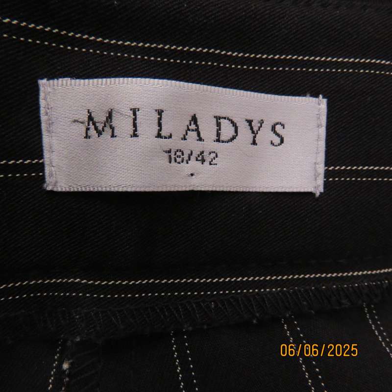 MILADYS black-white pinstripe straight legged polyester-viscose stretch pants. Size 42