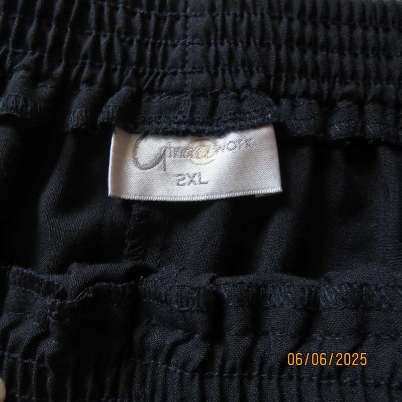 GINA at WORK dark navy pants size 44 in poly-viscose. Elastic waist