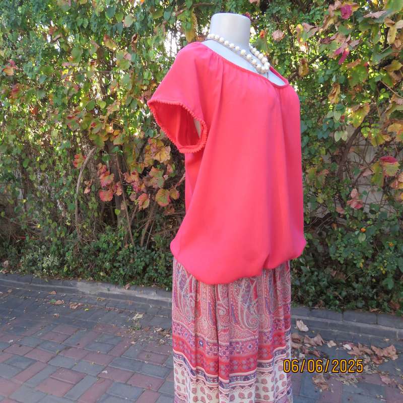Crimson capped sleeve slip over viscose top size 36 in blouson style,