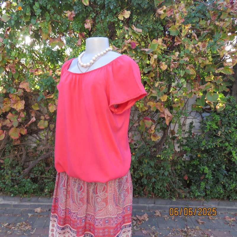 Crimson capped sleeve slip over viscose top size 36 in blouson style,