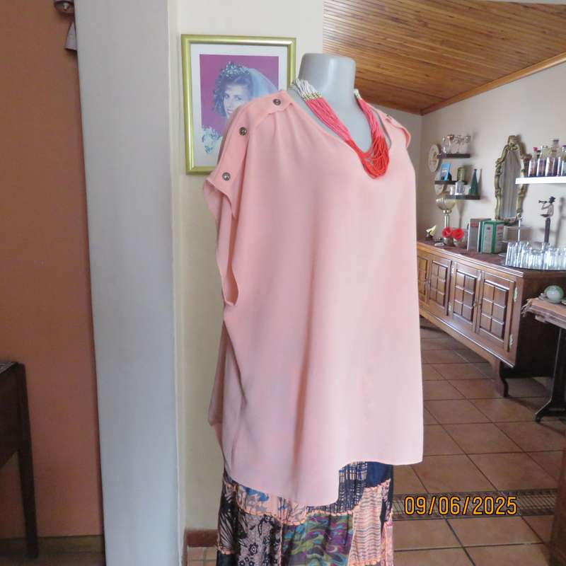 STYLWORTHS apricot colour textured polyester slip over top size 48
