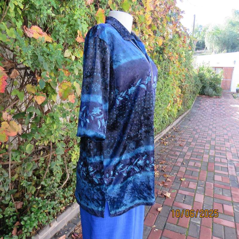 WOOLWORTHS velour slip over top in medley of blues. Size 42.