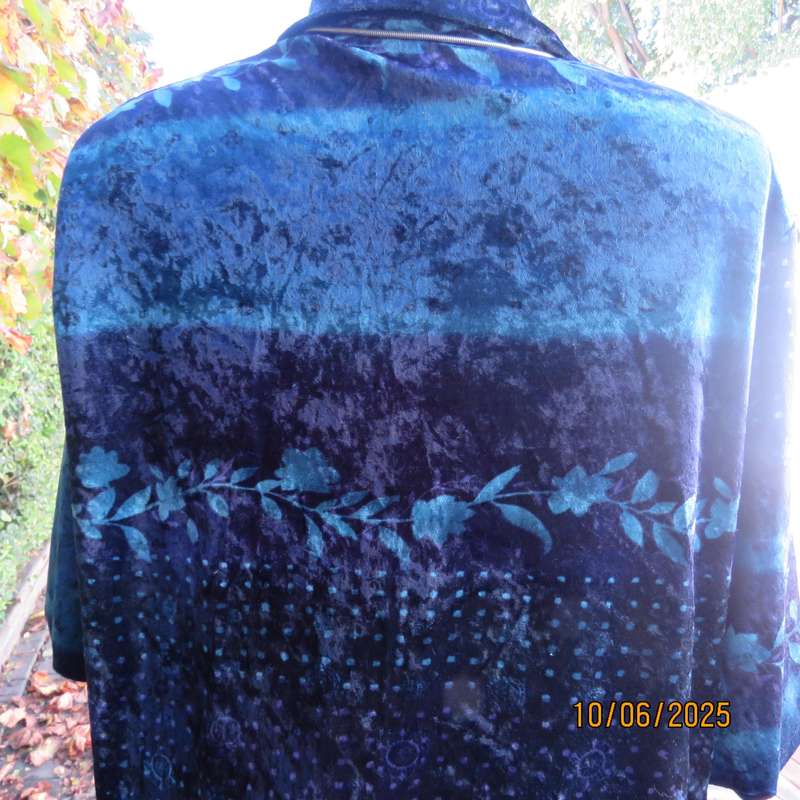 WOOLWORTHS velour slip over top in medley of blues. Size 42.