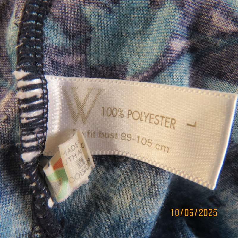 WOOLWORTHS velour slip over top in medley of blues. Size 42.