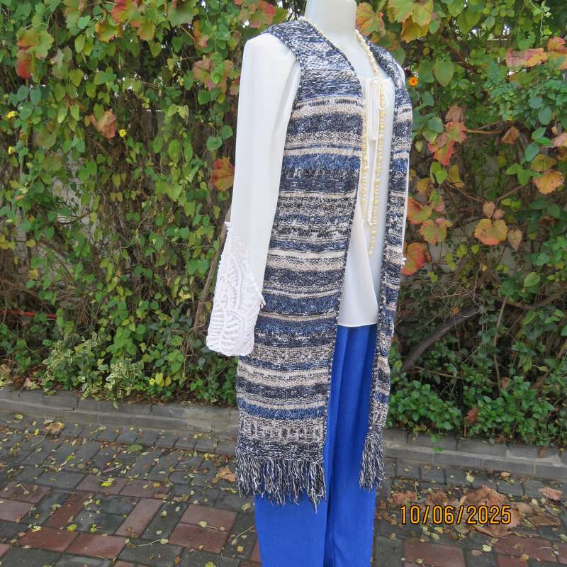 NEWS by Foschini extra long knitted sleeveless gilet in blue-beige horizontal pattern. Size 36