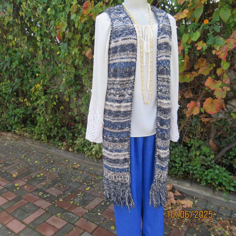 NEWS by Foschini extra long knitted sleeveless gilet in blue-beige horizontal pattern. Size 36