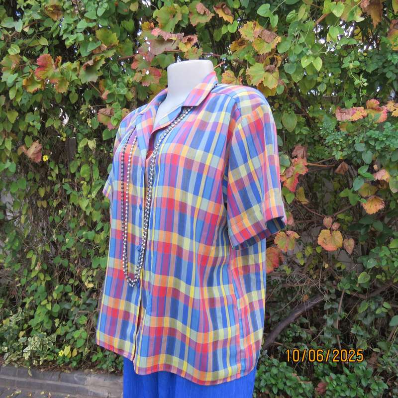 WOOLWORTHS casual polycotton blue-crimson-yellow check short sleeve shirt size 40