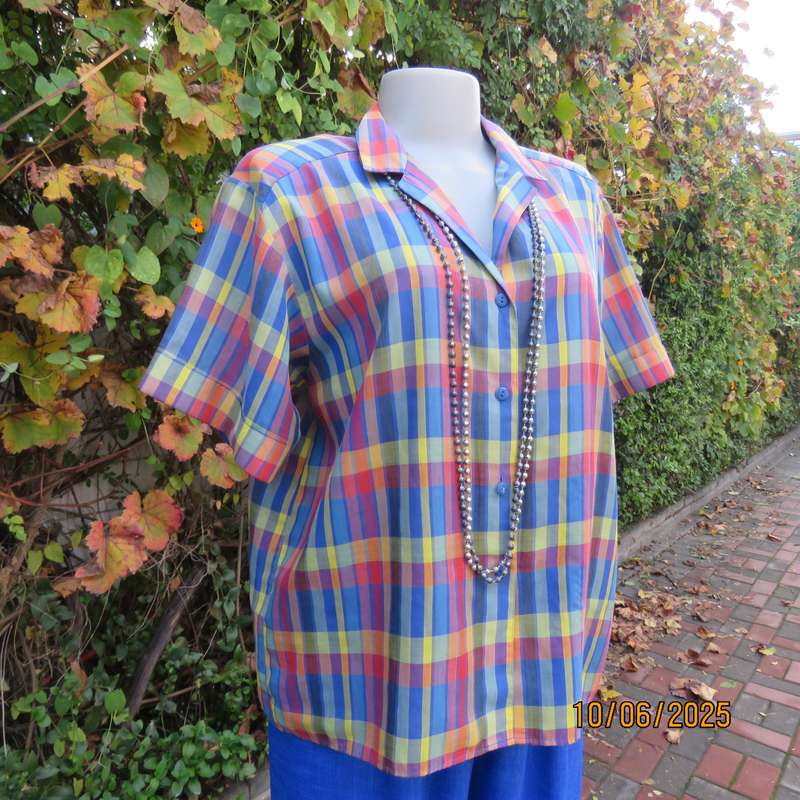 WOOLWORTHS casual polycotton blue-crimson-yellow check short sleeve shirt size 40