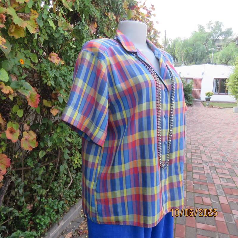 WOOLWORTHS casual polycotton blue-crimson-yellow check short sleeve shirt size 40