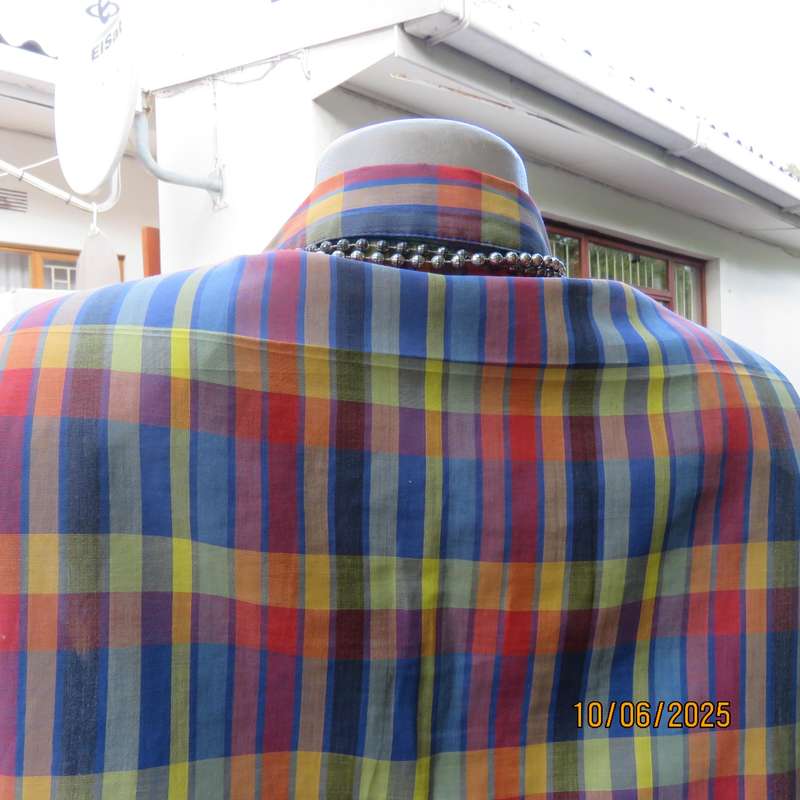 WOOLWORTHS casual polycotton blue-crimson-yellow check short sleeve shirt size 40