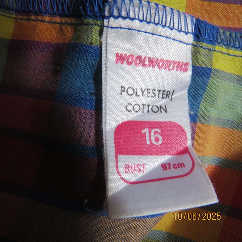 WOOLWORTHS casual polycotton blue-crimson-yellow check short sleeve shirt size 40