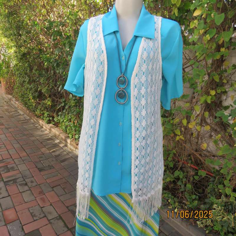 White lace knit polyester fringed gilet open hanging in size 34 by RED