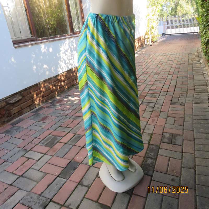 ANNA PIA diagonal striped colourful maxi skirt size 48-24. Elasticated waist.