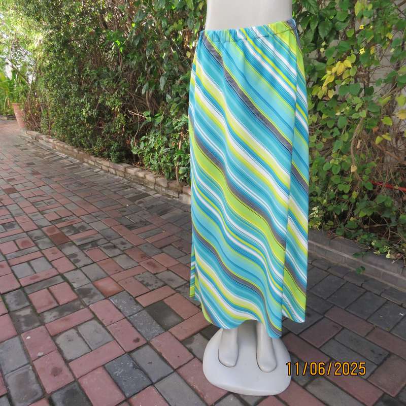 ANNA PIA diagonal striped colourful maxi skirt size 48-24. Elasticated waist.