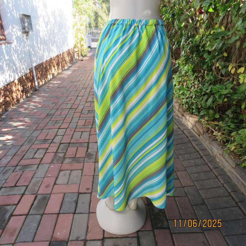 ANNA PIA diagonal striped colourful maxi skirt size 48-24. Elasticated waist.