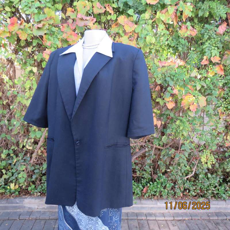 BENTEX by NADA navy short sleeve lined jacket. One button closure. Wool blend. Size 46