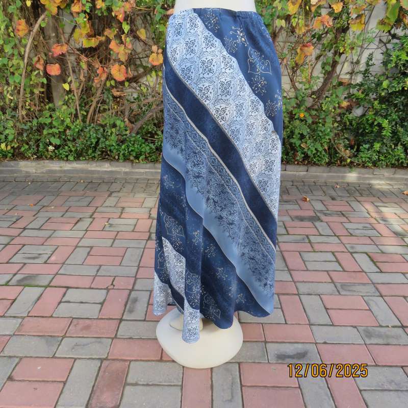 DONNA CLAIRE size 48 diagonal patterned maxi skirt in shades of blue-gold