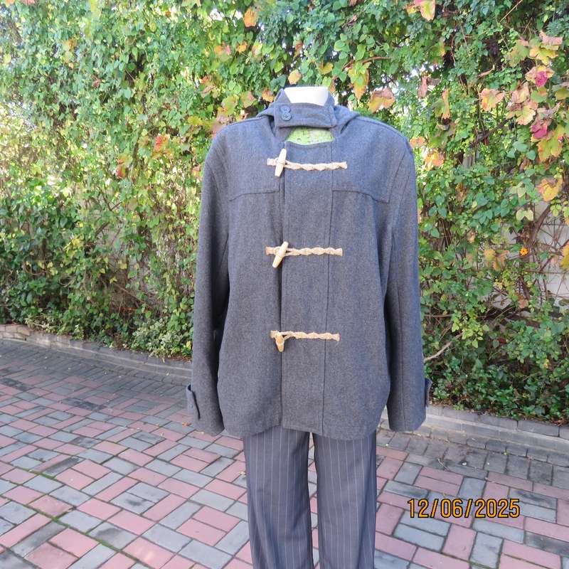 OLD KHAKI warm grey hooded wool-polyester blend jacket. Size 44. As new