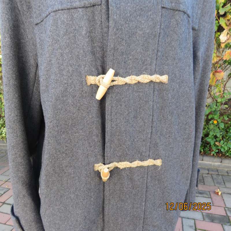 OLD KHAKI warm grey hooded wool-polyester blend jacket. Size 44. As new