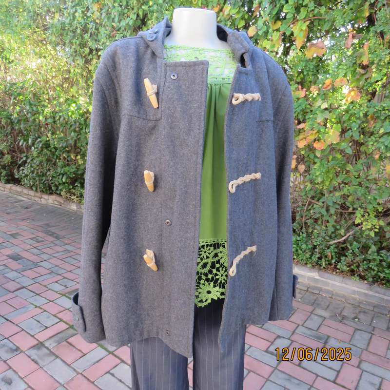 OLD KHAKI warm grey hooded wool-polyester blend jacket. Size 44. As new