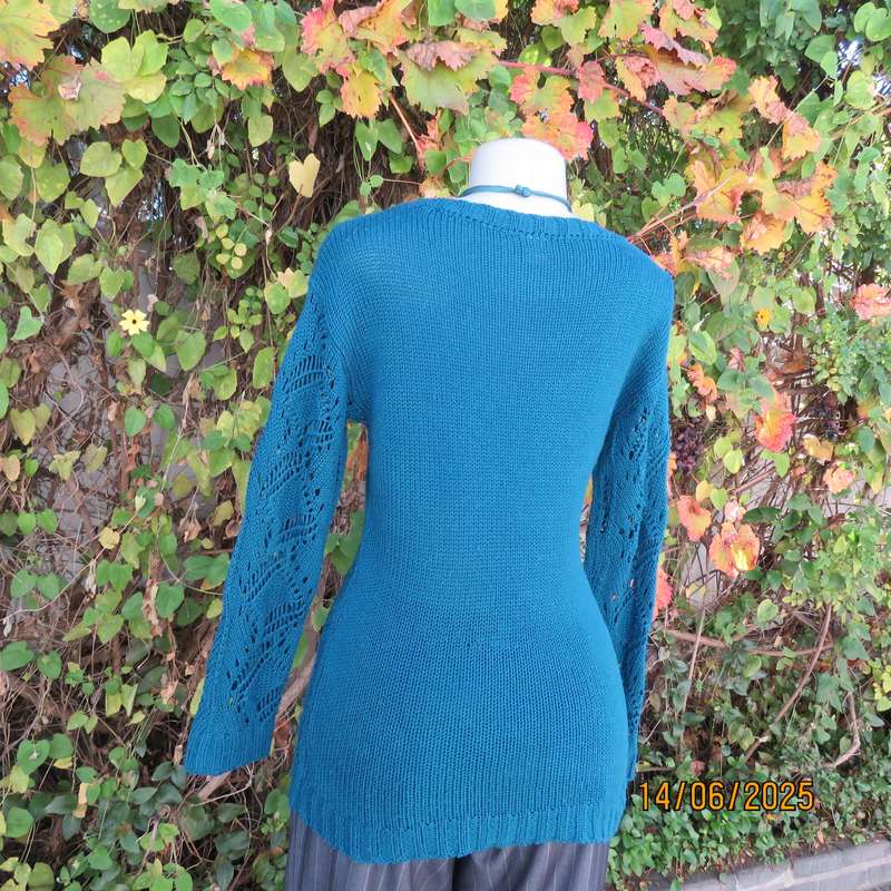 LEGIT dark jade acrylic knit pullover top. Lace stitch front-long sleeves. Size 36