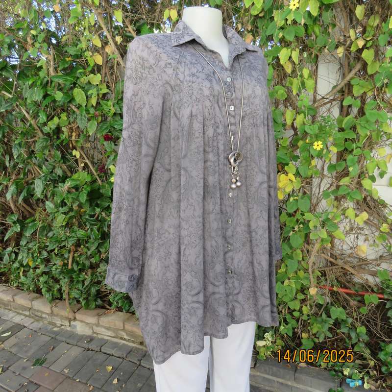 L C WAIKIKI long anchor grey top with darker baroque print. Size 36. Pleats on front-back