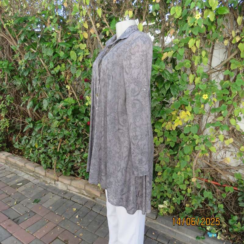 L C WAIKIKI long anchor grey top with darker baroque print. Size 36. Pleats on front-back