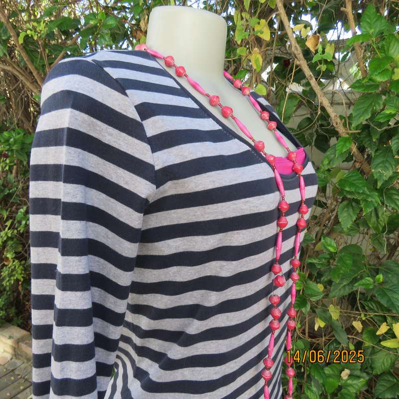 WOOLWORTHS navy-silvergrey horizontal striped 100% cotton top. Pink inlays. Size 38-40