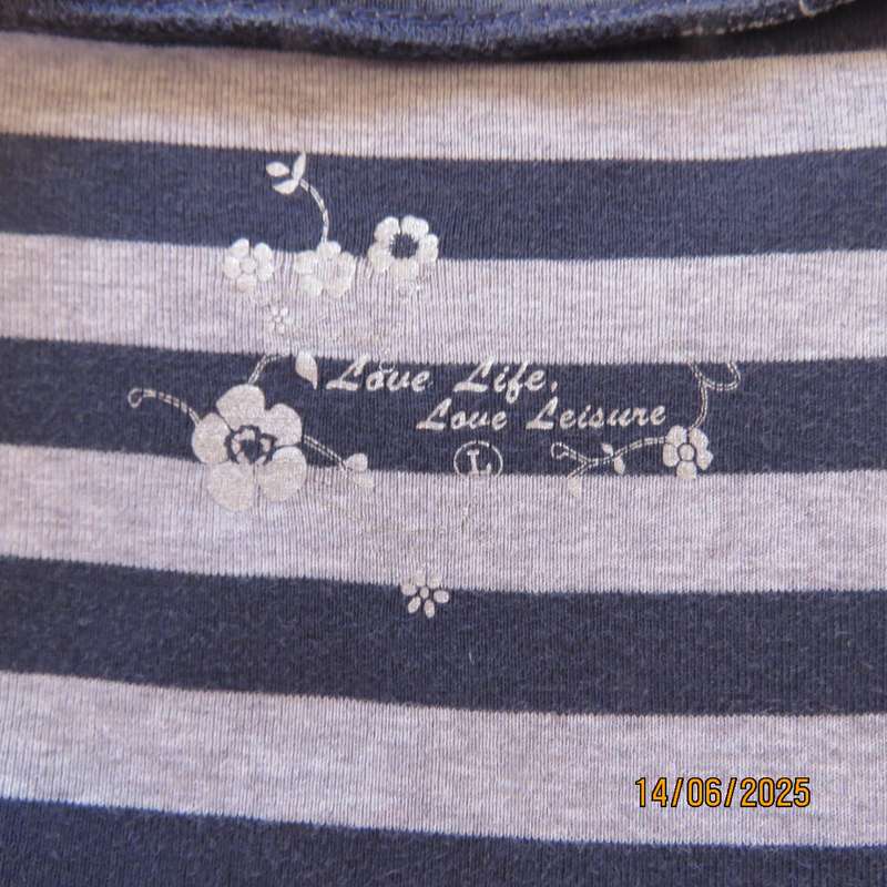 WOOLWORTHS navy-silvergrey horizontal striped 100% cotton top. Pink inlays. Size 38-40