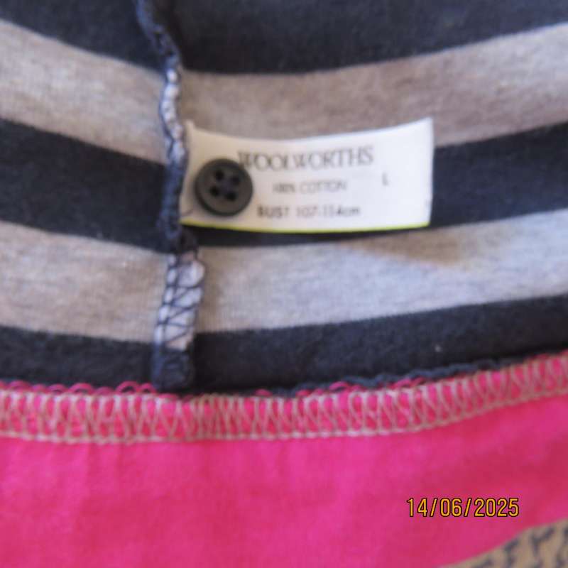 WOOLWORTHS navy-silvergrey horizontal striped 100% cotton top. Pink inlays. Size 38-40